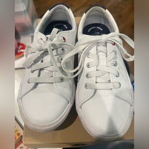 White sperry sneakers